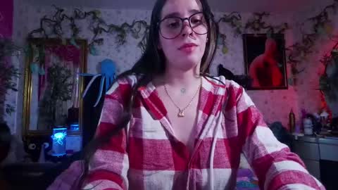 Snapshot of elizabeth77_ chatting on 10, 3, 2025 Elizabeth online show from 10, 3, 2025