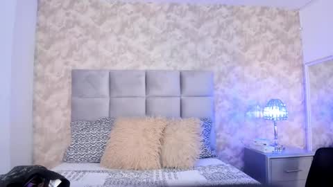 Elizabeth online show from 16, 1, 2025