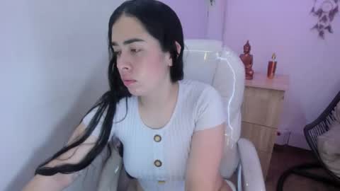 Snapshot of elizabeth_ellie chatting on 7, 2, 2026 Elizabeth online show from 7, 2, 2026