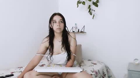 Snapshot of elizabeth_evanz chatting on 31, 10, 2025 elizabeth online show from 31, 10, 2025