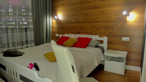 Elizabeth online show from 21, 12, 2024