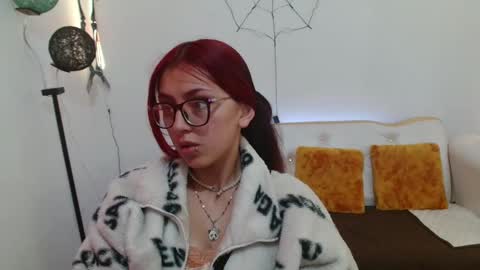 Snapshot of elizabeth_loren1 chatting on 28, 10, 2025 elizabeth_loren1 online show from 28, 10, 2025