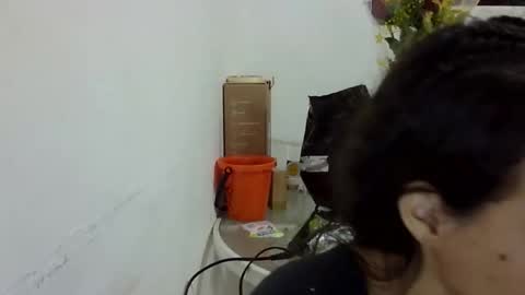 Elizabeth Martinez  online show from 23, 11, 2025