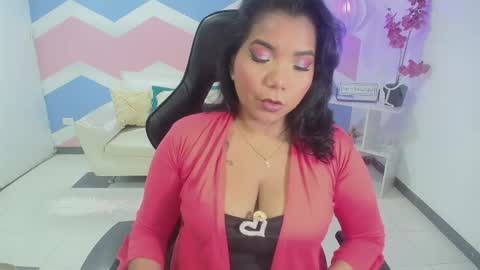 Elizabeth  online show from 25, 4, 2026
