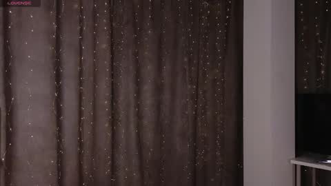 Snapshot of elizabethandersen chatting on 15, 11, 2025 Elizabeth online show from 15, 11, 2025