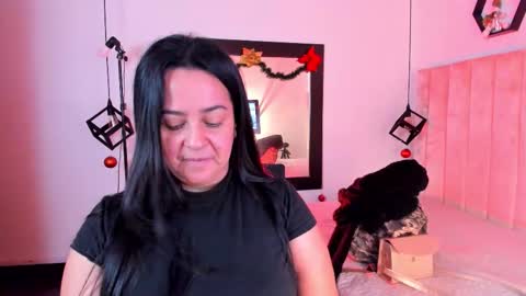 Lucia Vonne online show from 7, 1, 2026