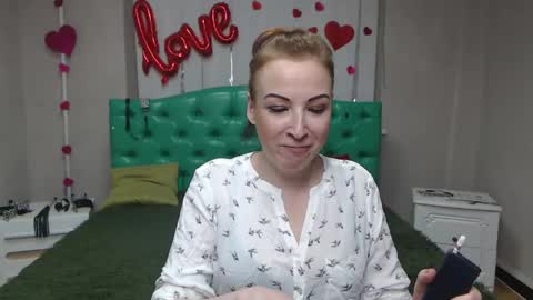 Snapshot of elizabethsho chatting on 15, 5, 2026 ElizabethSho online show from 15, 5, 2026