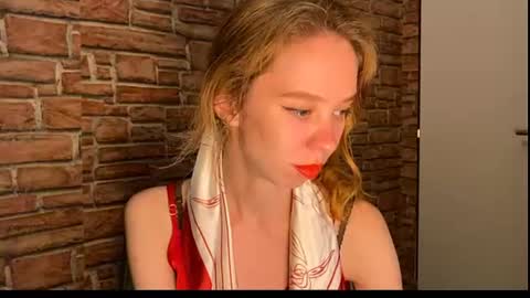 Snapshot of elizastorm chatting on 22, 6, 2026 Eliza online show from 22, 6, 2026