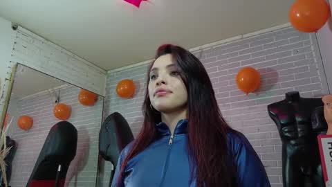 Snapshot of elizatex chatting on 21, 10, 2025 online show from 21, 10, 2025