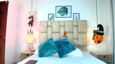 Snapshot of elizawiliamst chatting on 27, 10, 2025 Eliza online show from 27, 10, 2025