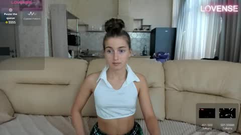 Eliz                               online show from 4, 3, 2025