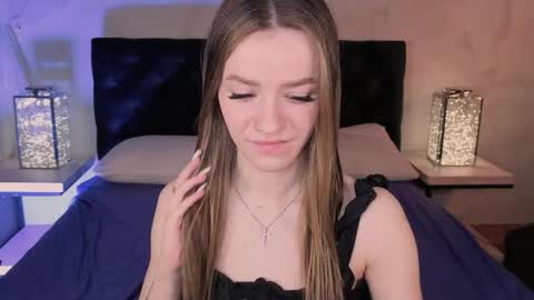 elizzza_ online show from 14, 4, 2026