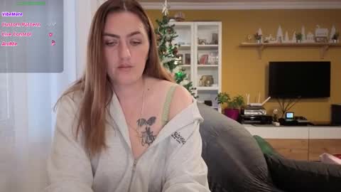 Snapshot of ella_max_live chatting on 19, 12, 2025 Ella Max online show from 19, 12, 2025