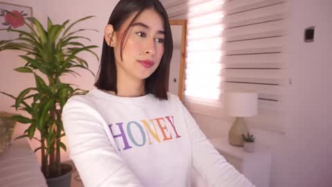 ELLA OWEN online show from 6, 1, 2026