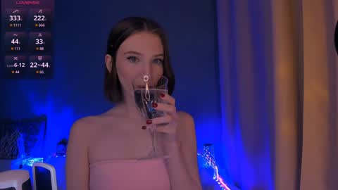 Snapshot of ellaamber chatting on 9, 1, 2025 ellaamber online show from 9, 1, 2025