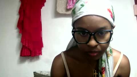 Snapshot of ellah245 chatting on 2, 2, 2026 ellah245 online show from 2, 2, 2026