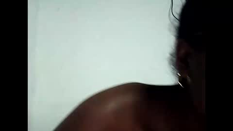 ellah245 online show from 17, 3, 2026