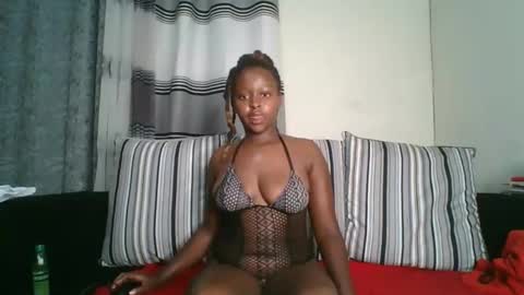 ellah-simone online show from 8, 5, 2026