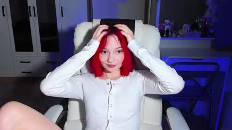 Snapshot of ellales chatting on 5, 12, 2025 ellales online show from 5, 12, 2025