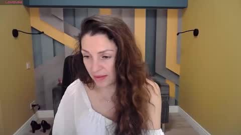 Snapshot of ellalongs chatting on 10, 1, 2025 EllaLongs online show from 10, 1, 2025