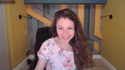 Snapshot of ellalongs chatting on 4, 2, 2025 EllaLongs online show from 4, 2, 2025