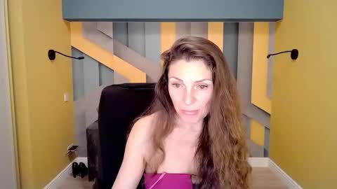 Snapshot of ellalongs chatting on 13, 2, 2025 EllaLongs online show from 13, 2, 2025