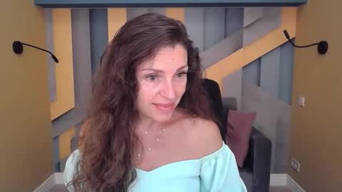 Snapshot of ellalongs chatting on 13, 9, 2025 EllaLongs online show from 13, 9, 2025