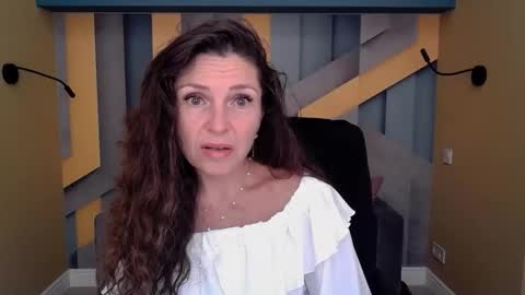 Snapshot of ellalongs chatting on 15, 9, 2025 EllaLongs online show from 15, 9, 2025