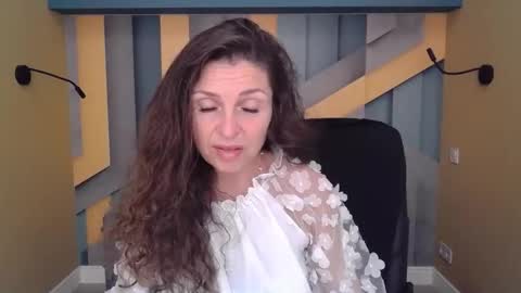 Snapshot of ellalongs chatting on 16, 9, 2025 EllaLongs online show from 16, 9, 2025