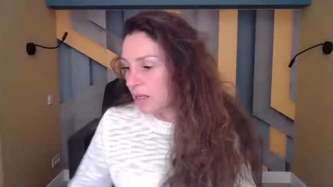 Snapshot of ellalongs chatting on 28, 9, 2025 EllaLongs online show from 28, 9, 2025