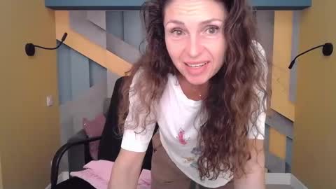 Snapshot of ellalongs chatting on 30, 9, 2025 EllaLongs online show from 30, 9, 2025