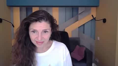 Snapshot of ellalongs chatting on 5, 10, 2025 EllaLongs online show from 5, 10, 2025