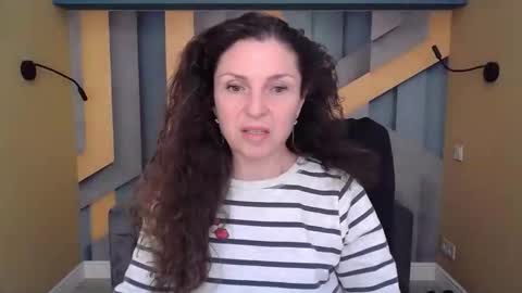 Snapshot of ellalongs chatting on 15, 10, 2025 EllaLongs online show from 15, 10, 2025