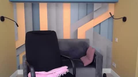 Snapshot of ellalongs chatting on 18, 10, 2025 EllaLongs online show from 18, 10, 2025