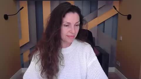 Snapshot of ellalongs chatting on 14, 11, 2025 EllaLongs online show from 14, 11, 2025