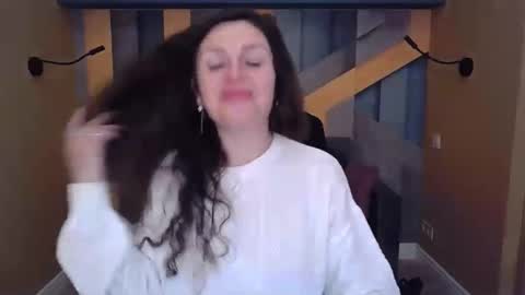 Snapshot of ellalongs chatting on 22, 11, 2025 EllaLongs online show from 22, 11, 2025