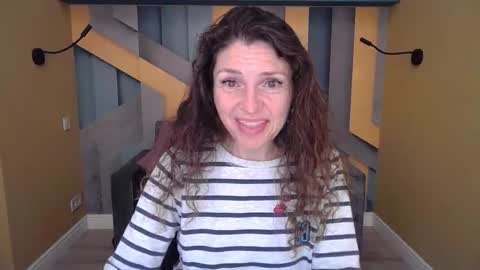 Snapshot of ellalongs chatting on 28, 11, 2025 EllaLongs online show from 28, 11, 2025