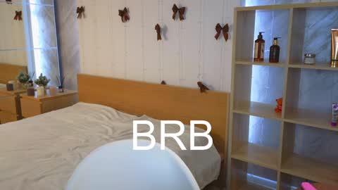 ellamilla online show from 29, 12, 2024