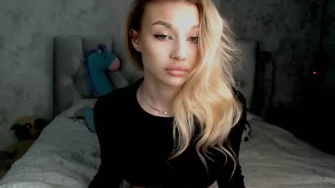 Snapshot of ellamilla chatting on 14, 6, 2026 ellamilla online show from 14, 6, 2026