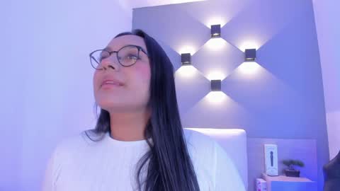 Ella online show from 27, 12, 2024