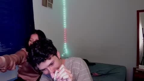 Snapshot of ellancain chatting on 30, 10, 2025 Ella and Cain online show from 30, 10, 2025