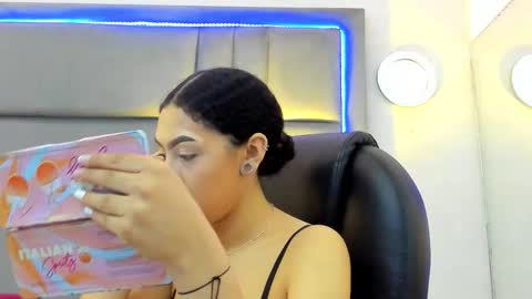 Ella Sanders online show from 7, 3, 2026