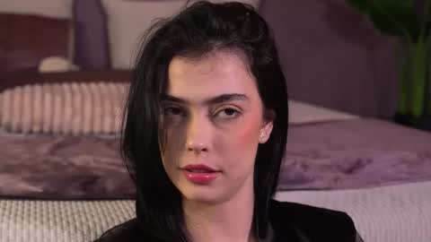 Elle Diane online show from 17, 2, 2025