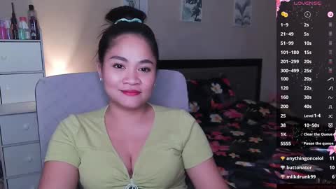 Snapshot of elleelle123 chatting on 15, 12, 2024 Ann online show from 15, 12, 2024