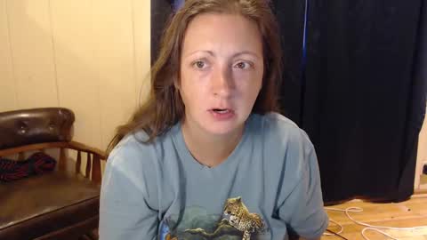 Snapshot of ellemermaid chatting on 23, 9, 2025 elle online show from 23, 9, 2025