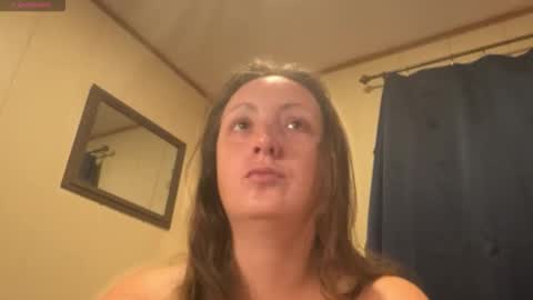 Snapshot of ellemermaid chatting on 12, 11, 2025 elle online show from 12, 11, 2025