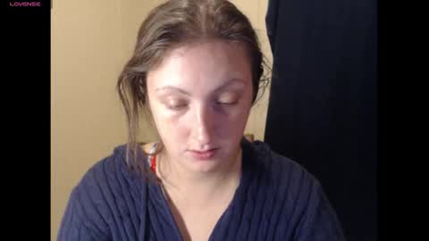 Snapshot of ellemermaid chatting on 14, 11, 2025 elle online show from 14, 11, 2025