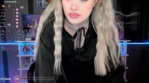 Snapshot of ellensoftt chatting on 8, 3, 2025 Maria online show from 8, 3, 2025