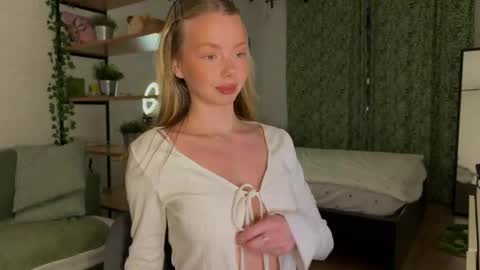 Ellie  --- Ill see you either on Friday or Saturday and definitely on Sunday  online show from 23, 3, 2026