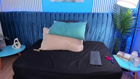 Ellie Taylor online show from 13, 2, 2025